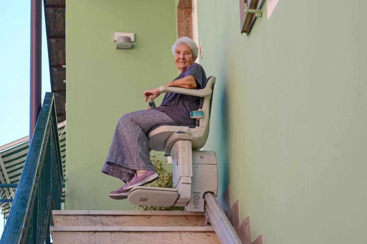 Agriturismo La Casa Degli Zii アルベンガ エクステリア 写真